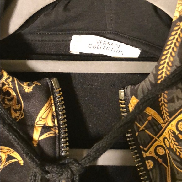 Versace Collection - Picture 3 of 4